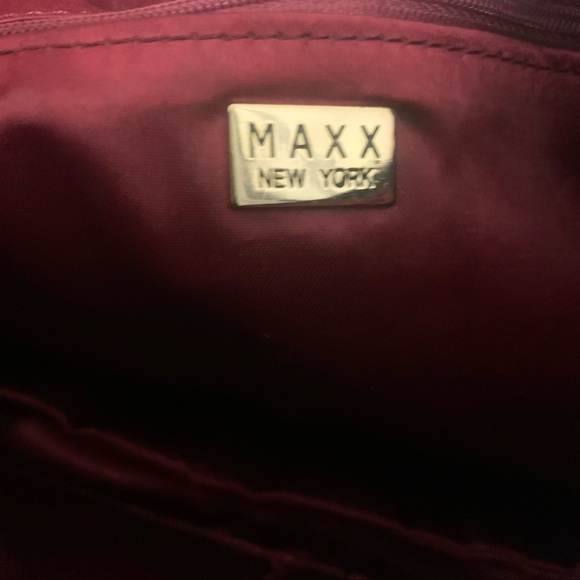 Maxx New York Handbag Medium Black Fabric/Leather Strap Trim Gold Hardware - Picture 3 of 16